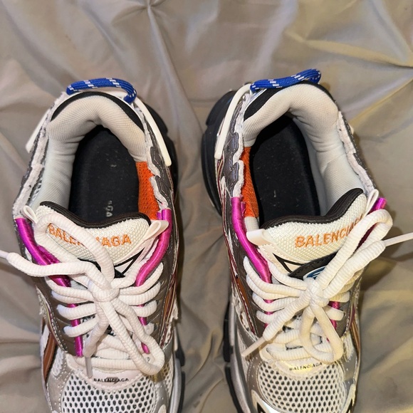 Balenciaga Runner Sneakers - Picture 3 of 6